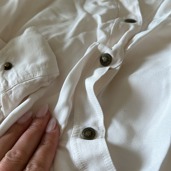 Beautiful vintage Moschino Jeans Button Down Blouse - Picture 4 of 13